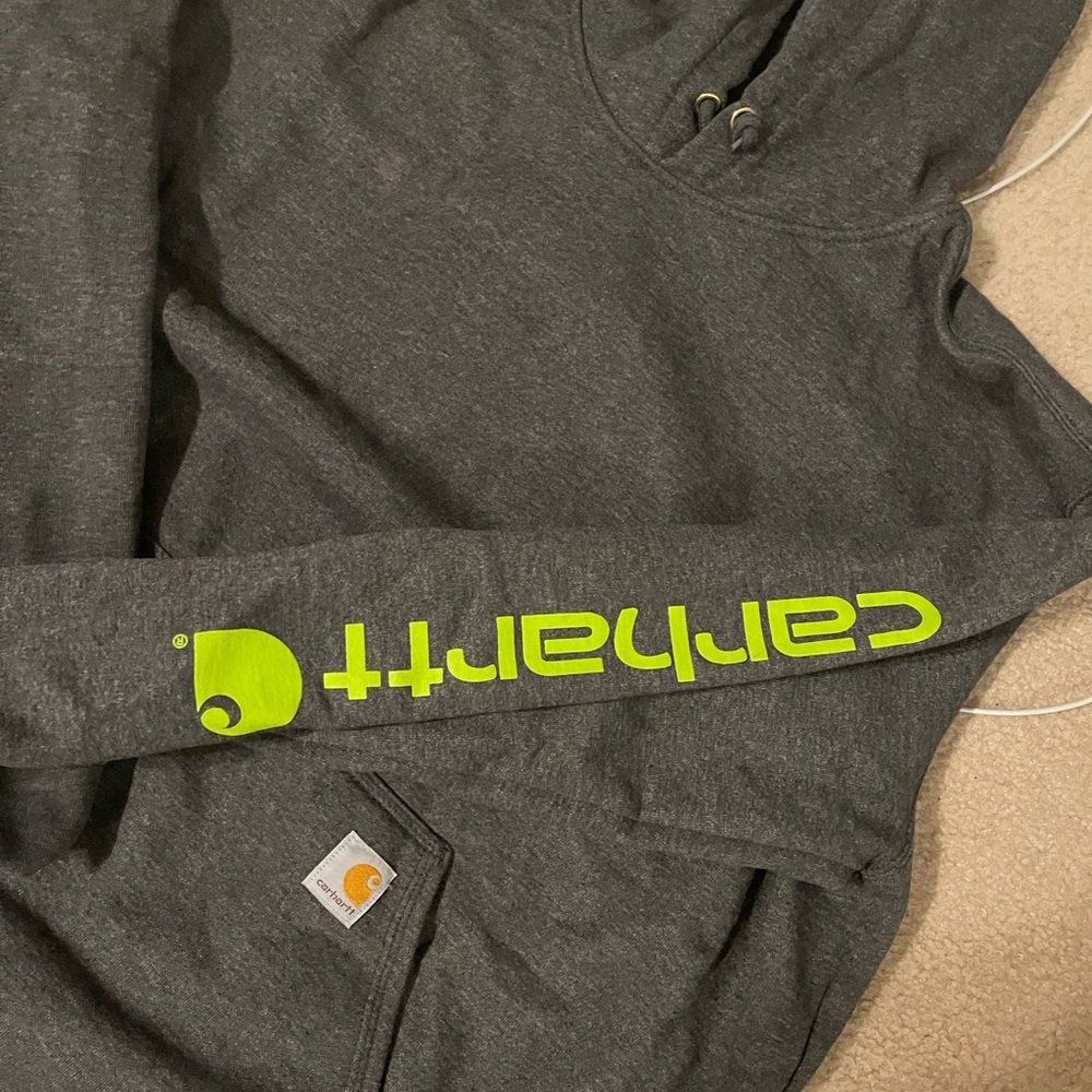 Never worn carhartt sweatshirt
